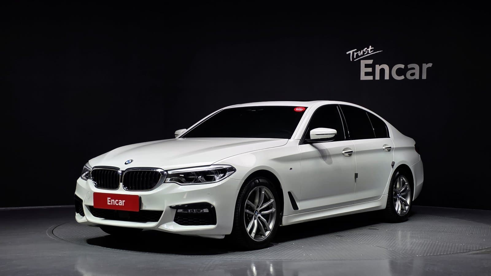 BMW 5 Series (G30) 530i xDrive M Sport, March 2017